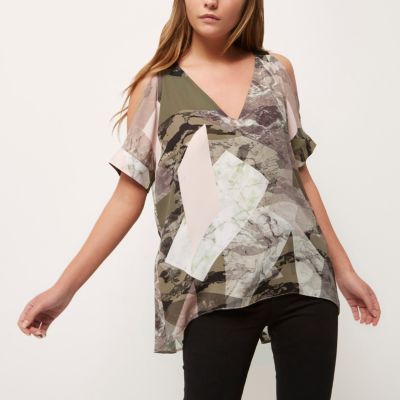 Grey geometric print cold shoulder T-shirt